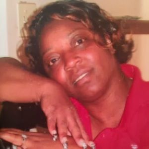 Meet your Posher, Lynette